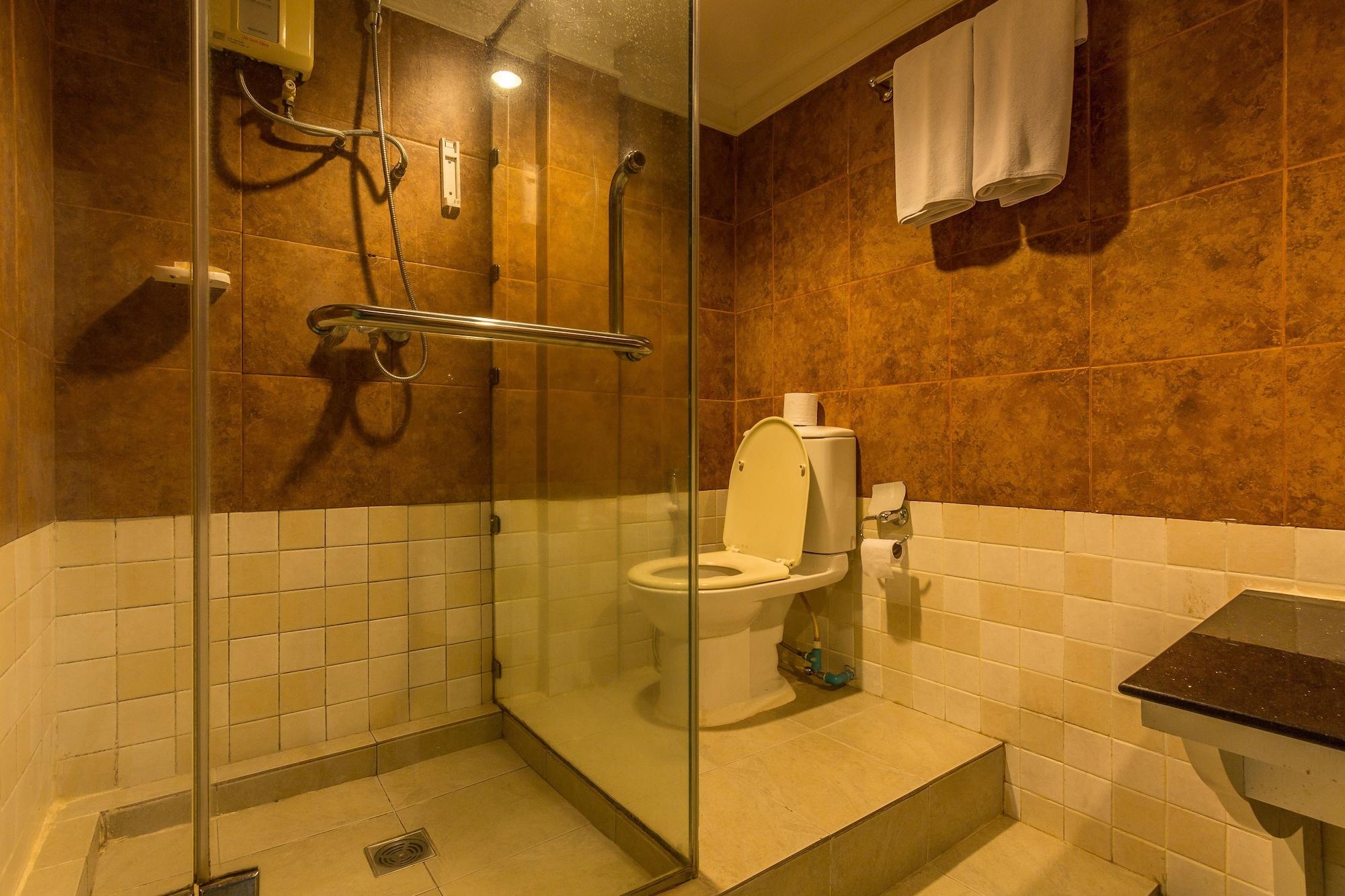Sam'S Lodge Бангкок Экстерьер фото